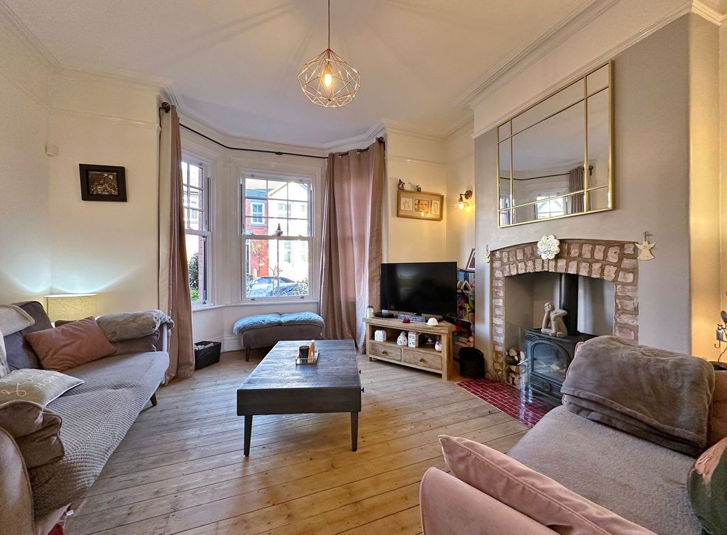 Property photo 3 of 26 Photo 5