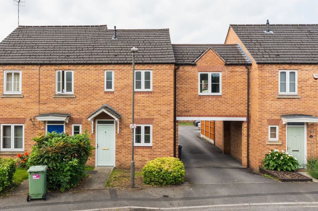 Property photo 1 of 17 Exterior &amp; Gardens