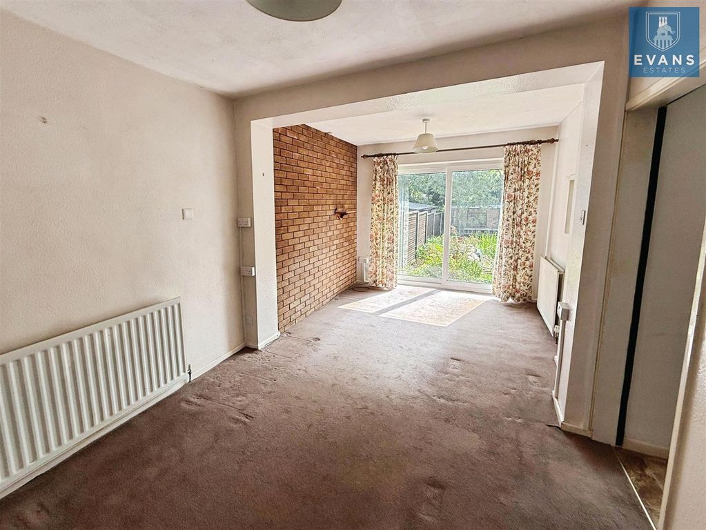 Property photo 3 of 13 Dining Room
