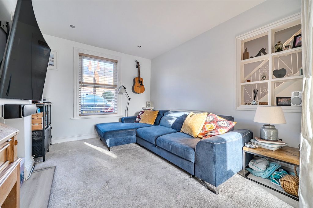 Property photo 3 of 21 Picture No. 13