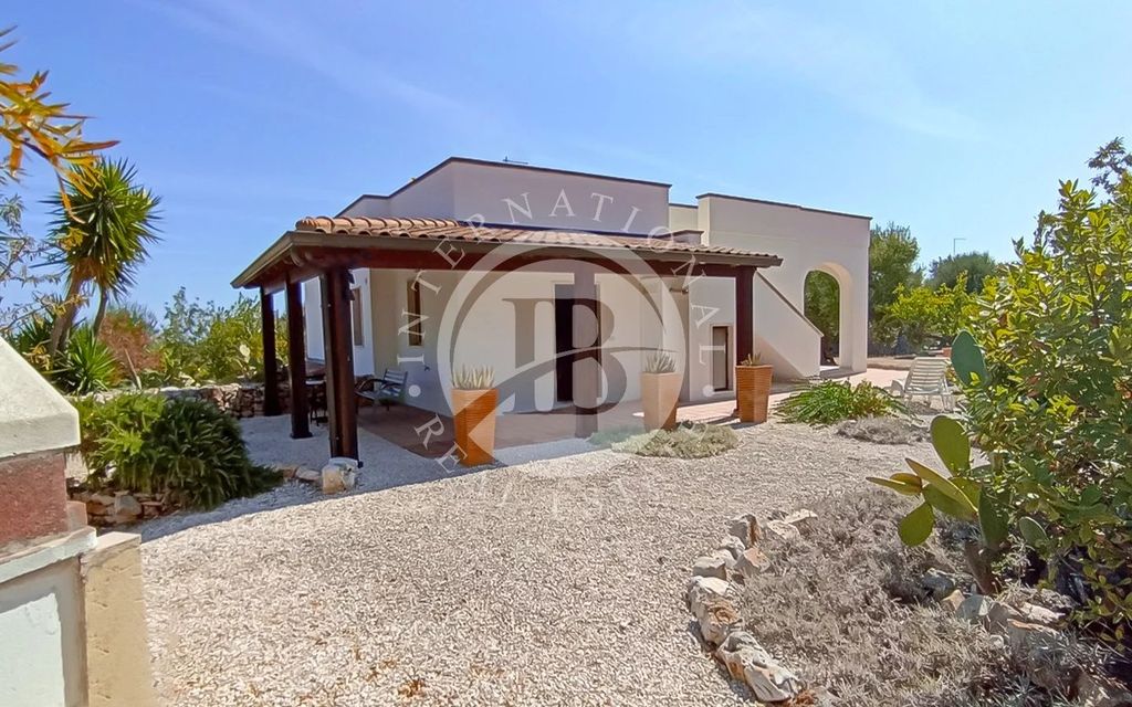 Property photo 3 of 25