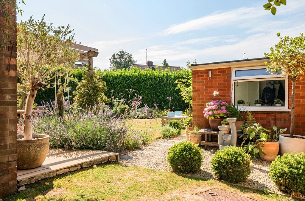 Property photo 3 of 19 3 - 1492544-35-6A58Bc...
