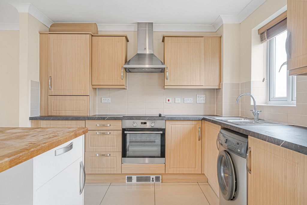 Property photo 3 of 9 18_91963