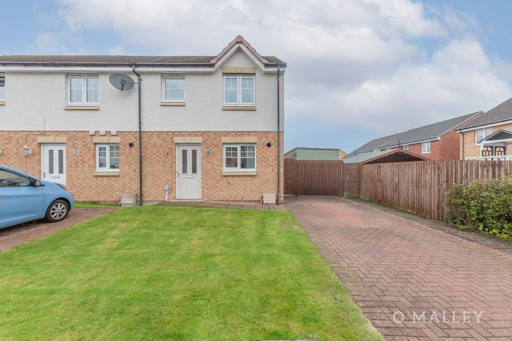 Property photo 1 of 15 External Front