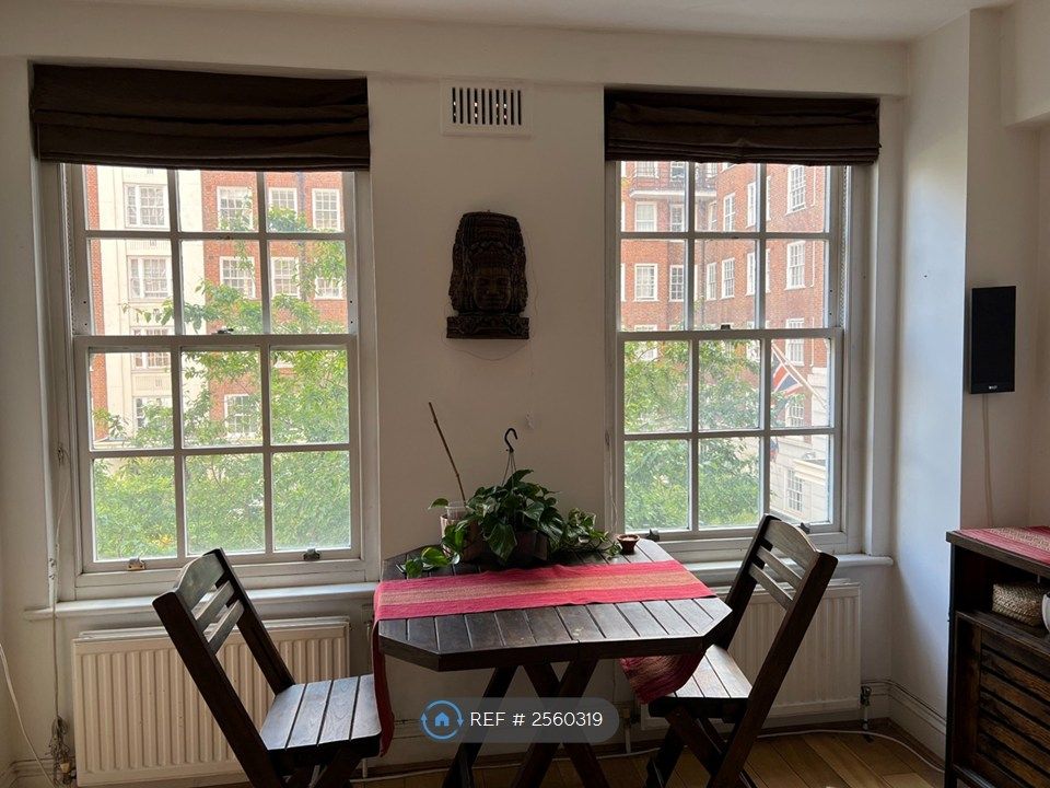 Property photo 2 of 6 Dinning Space