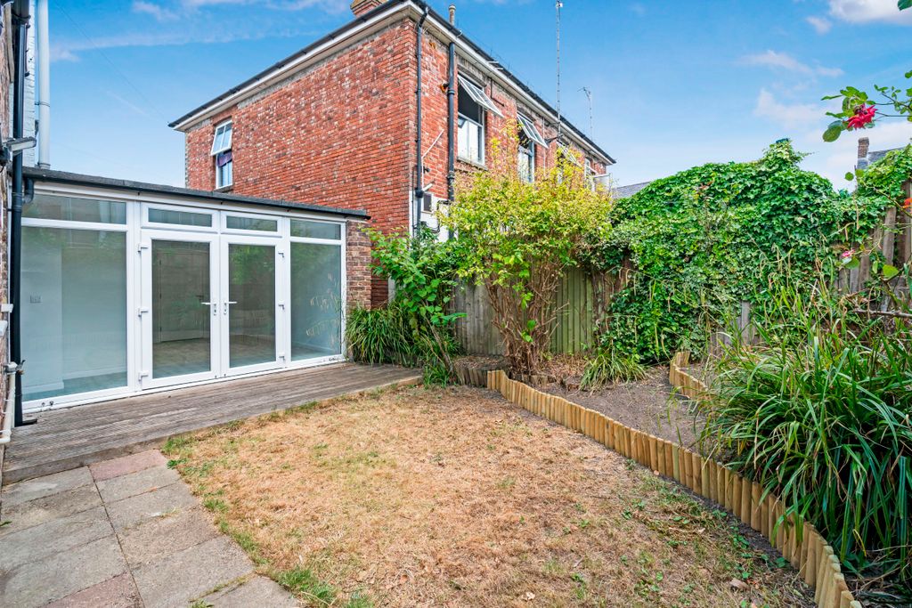 Property photo 3 of 20