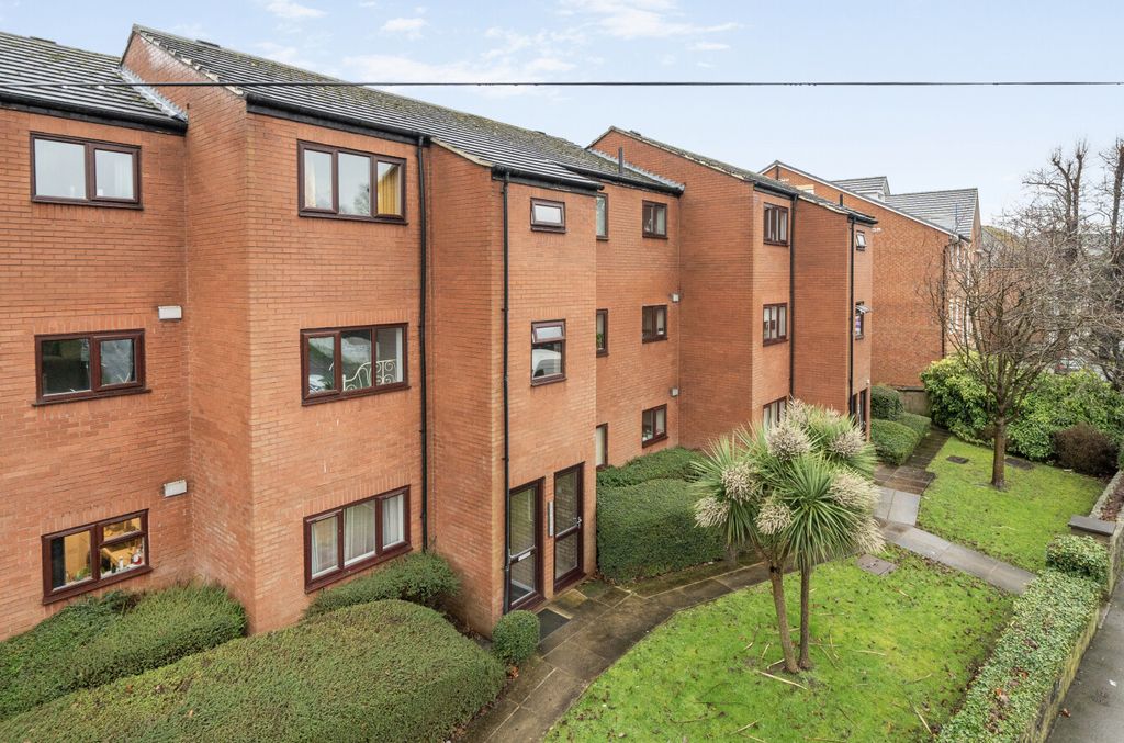 Property photo 1 of 11 Front