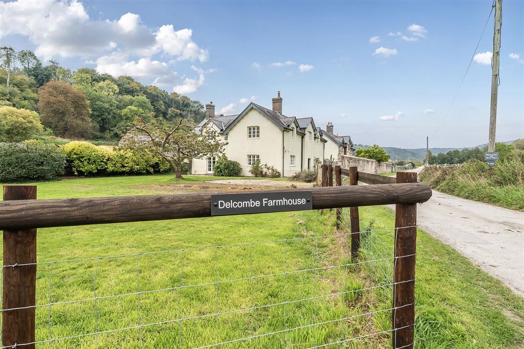 Property photo 1 of 19 Front