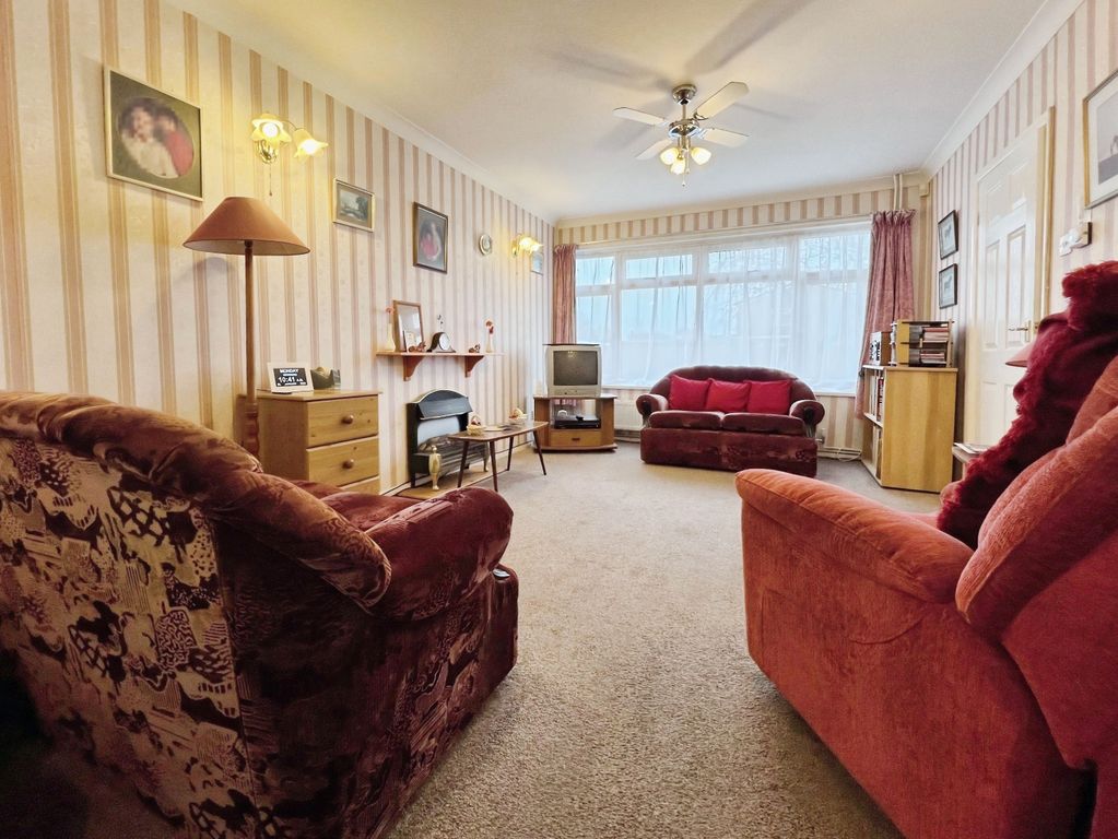 Property photo 2 of 16