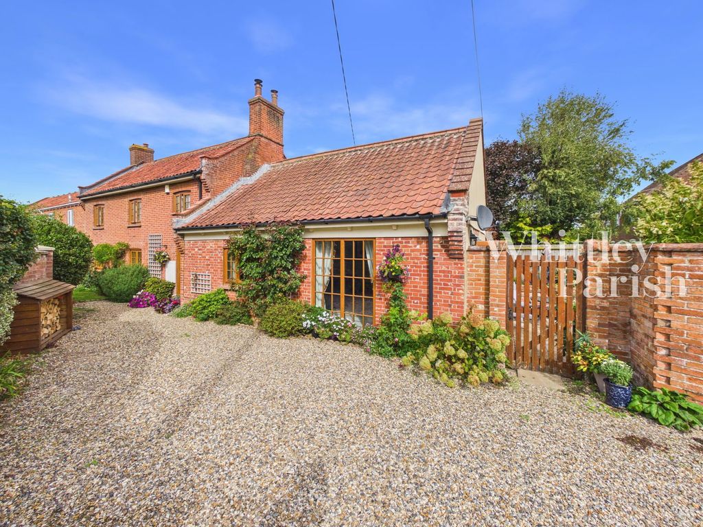Property photo 1 of 32