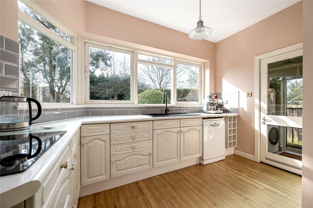 Additional image 8 of 4 bed detached house for saleWesternhay Road, Stoneygate, Leicester LE2