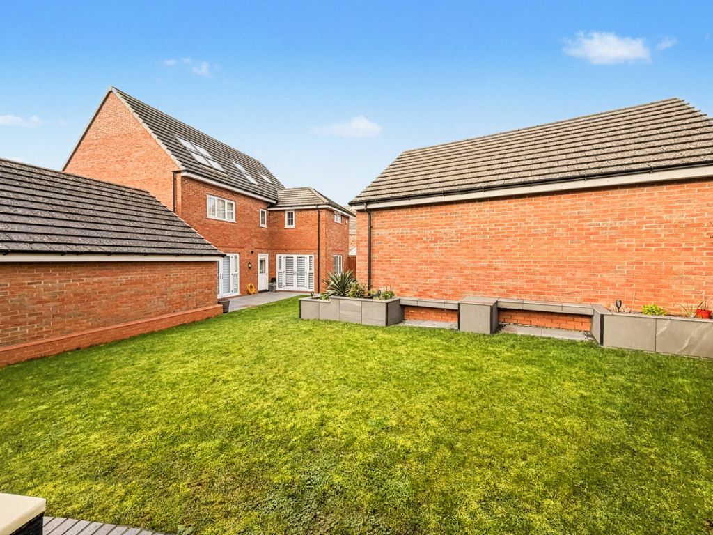 Property photo 2 of 71 4591657