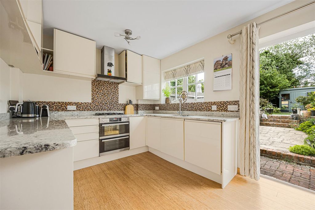 Property photo 2 of 22 Kitchen