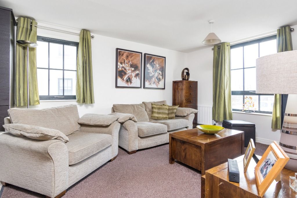 Property photo 3 of 16