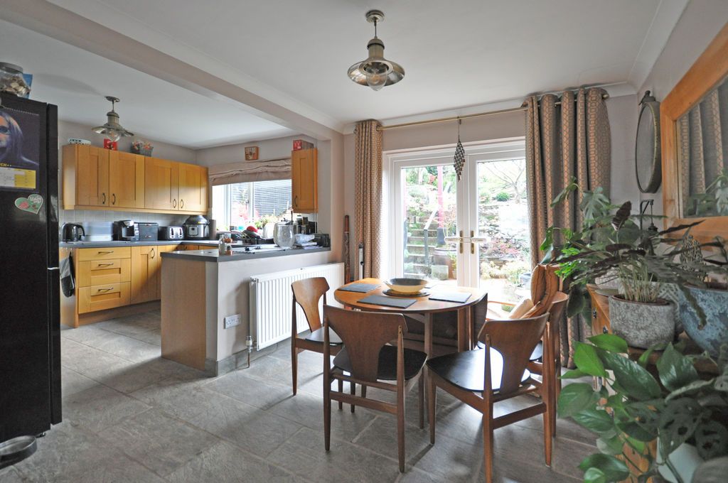 Property photo 2 of 18 Photo 2