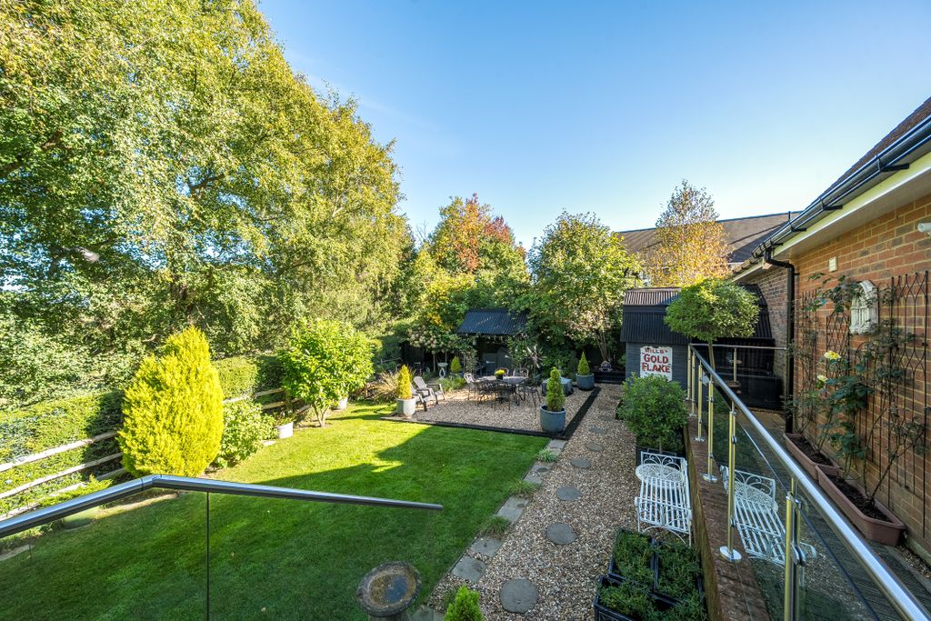 Property photo 3 of 15