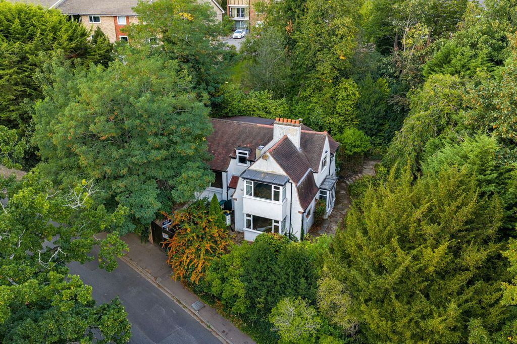 Property photo 1 of 4