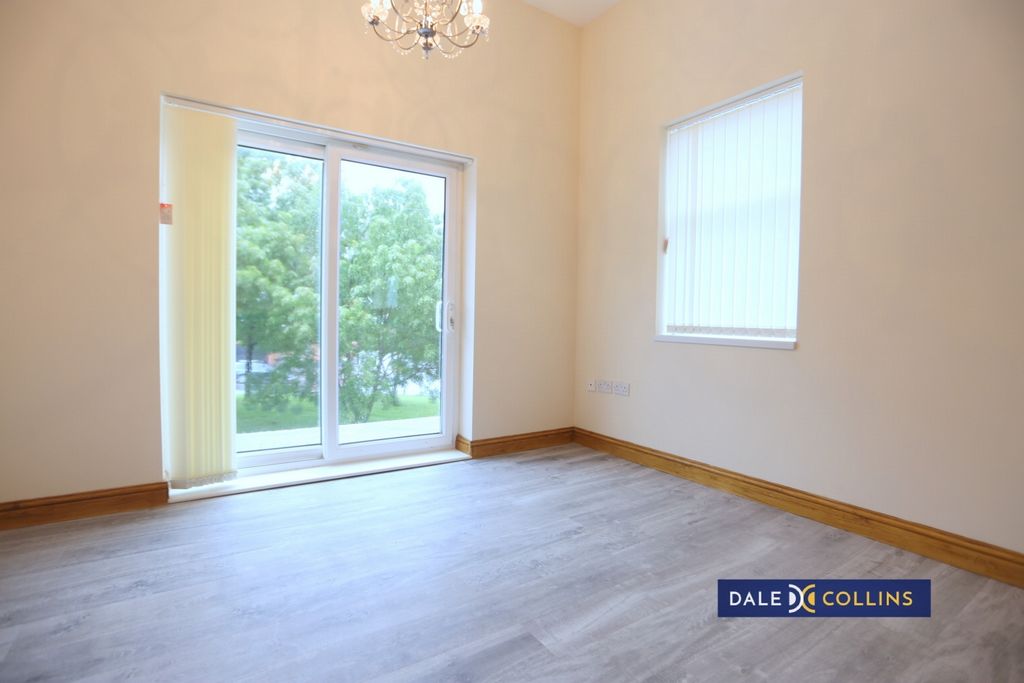 Property photo 2 of 8 Photo 13