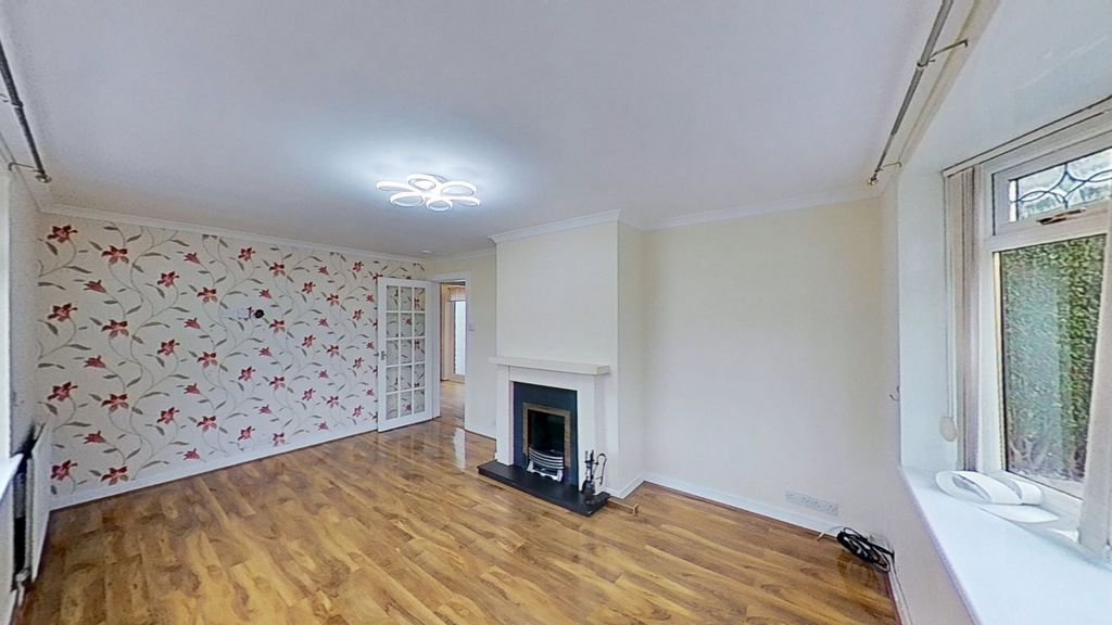 Property photo 3 of 34 Picture No. 07