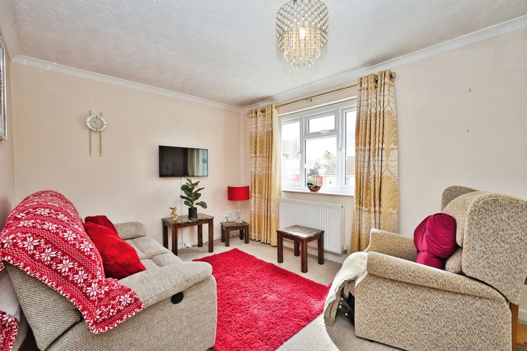 Property photo 2 of 14