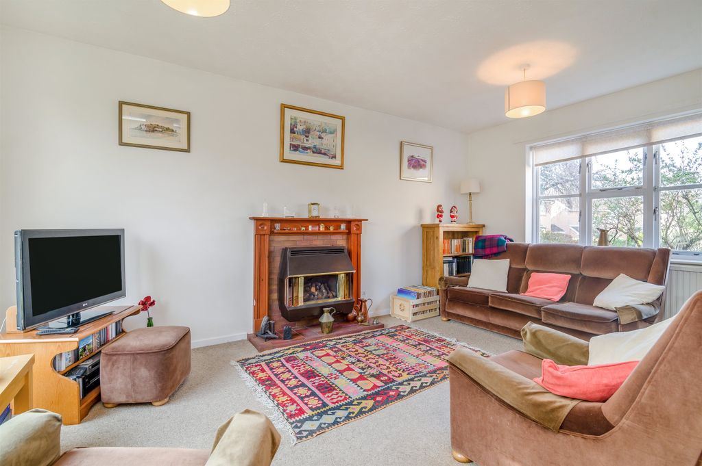 Property photo 3 of 22