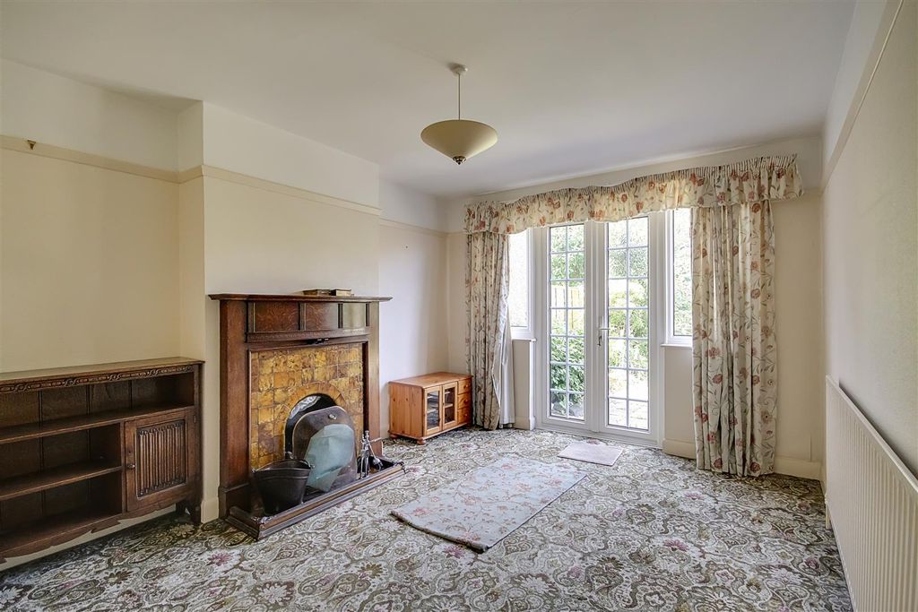Property photo 2 of 12 Img_1605-Img_1607.Jpg