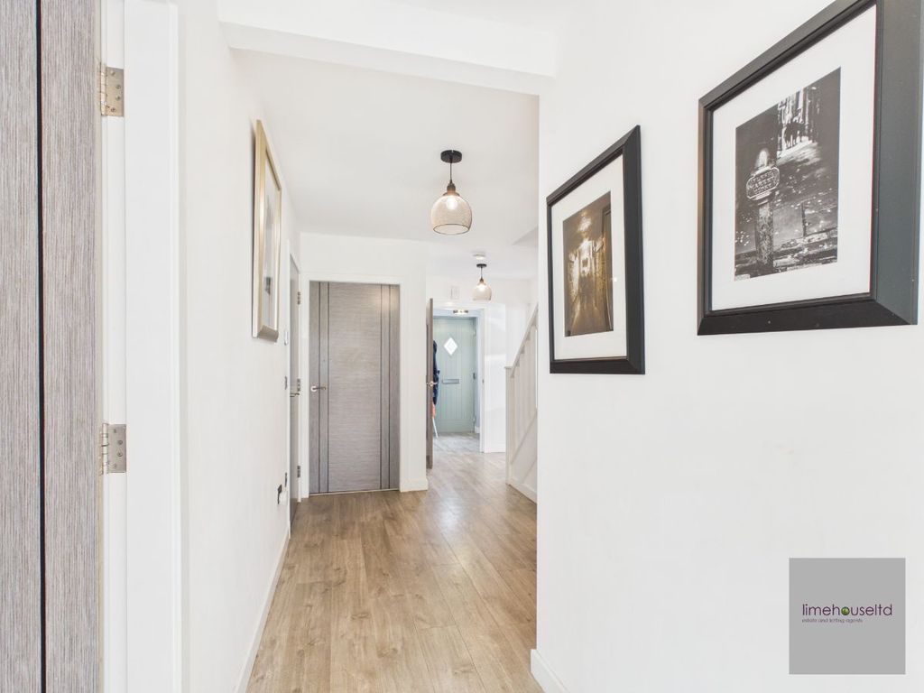Property photo 3 of 52