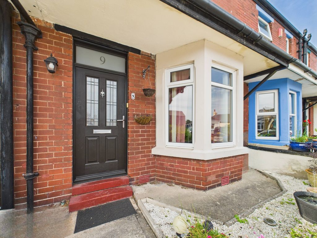 Property photo 3 of 23