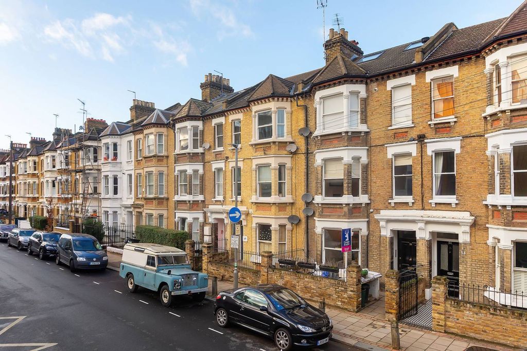 Property photo 2 of 10