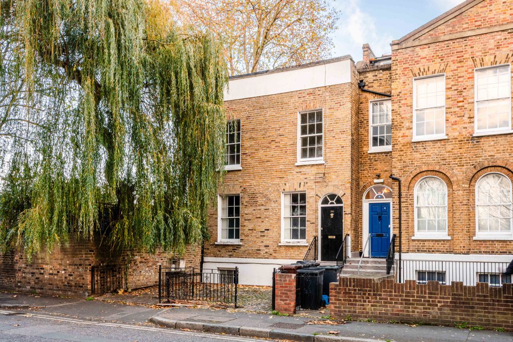 Property photo 1 of 11 1