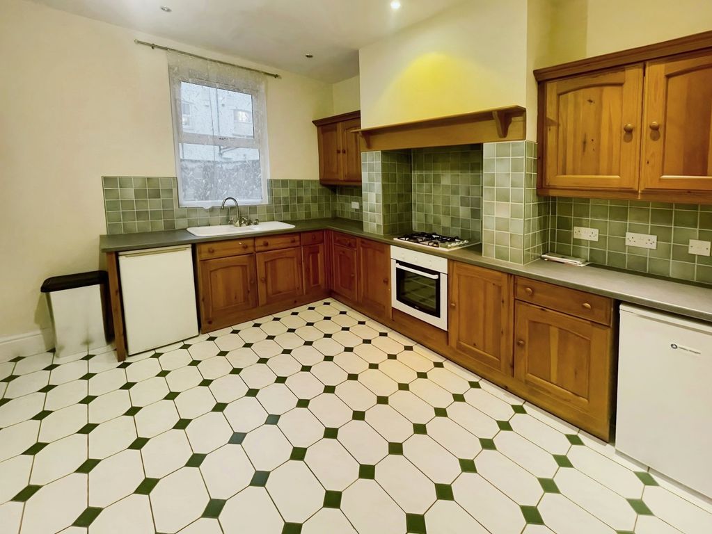 Property photo 2 of 11 Picture No. 18