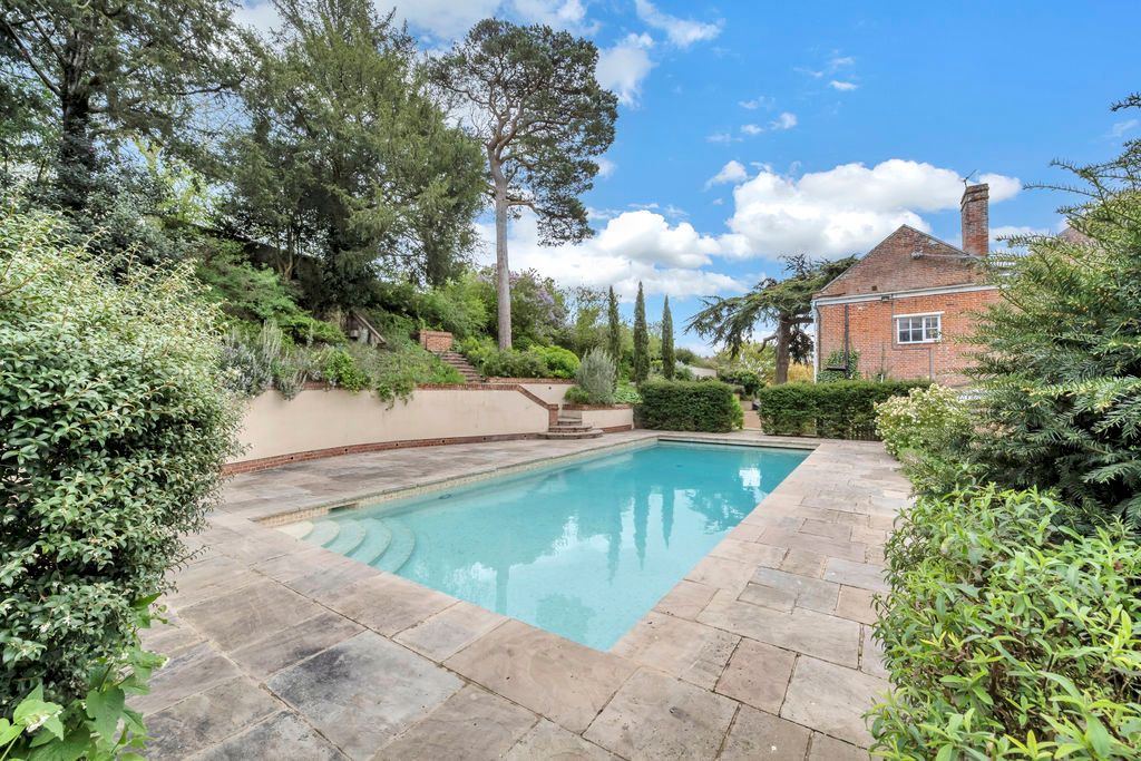 Property photo 2 of 57 Pool & Patio