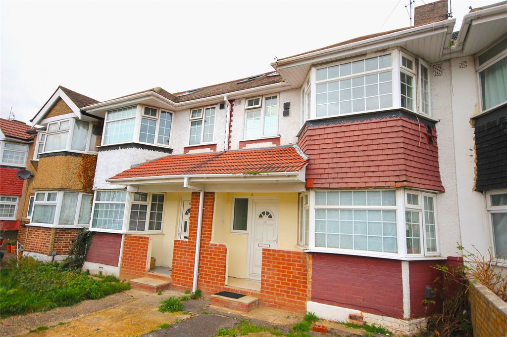 Property photo 1 of 5 External