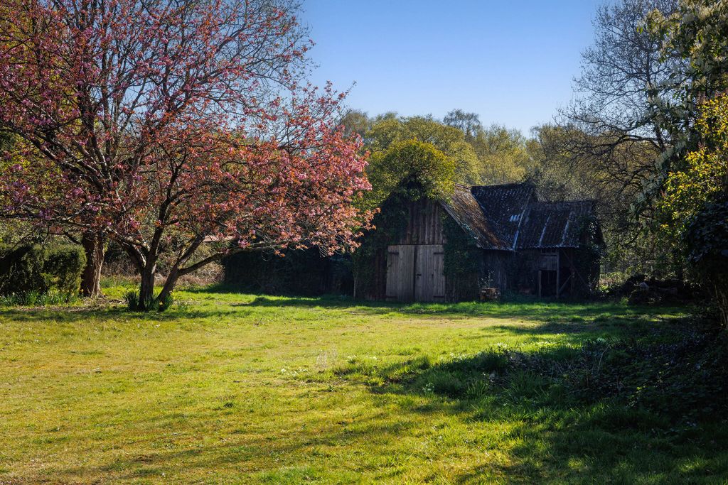 Property photo 3 of 14