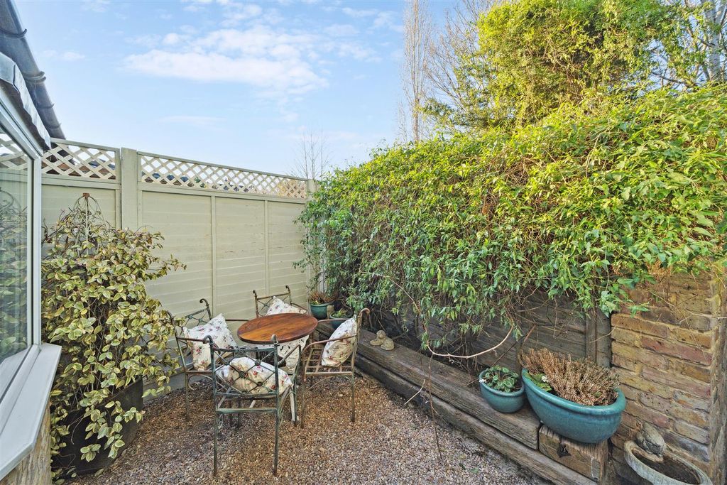 Property photo 3 of 13 Devonshire Passage, W4 - For Sale