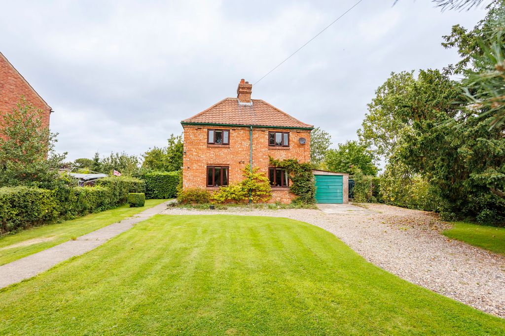 Property photo 1 of 21