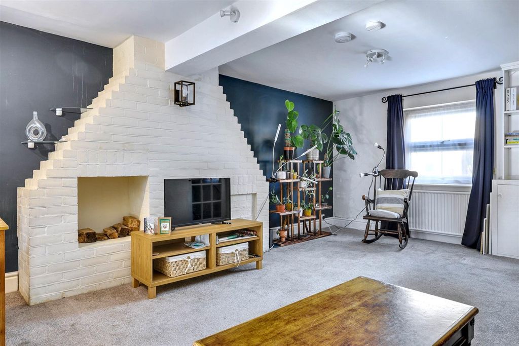 Property photo 3 of 21 Img (3).Jpg