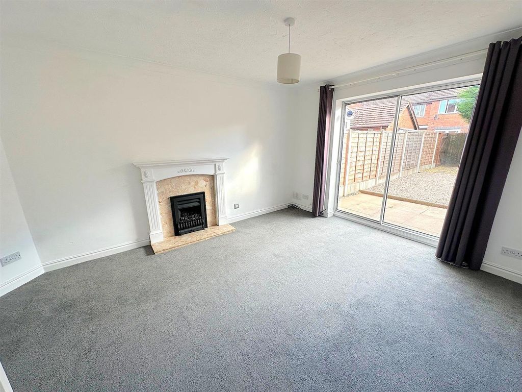 Property photo 3 of 16 00.Jpg