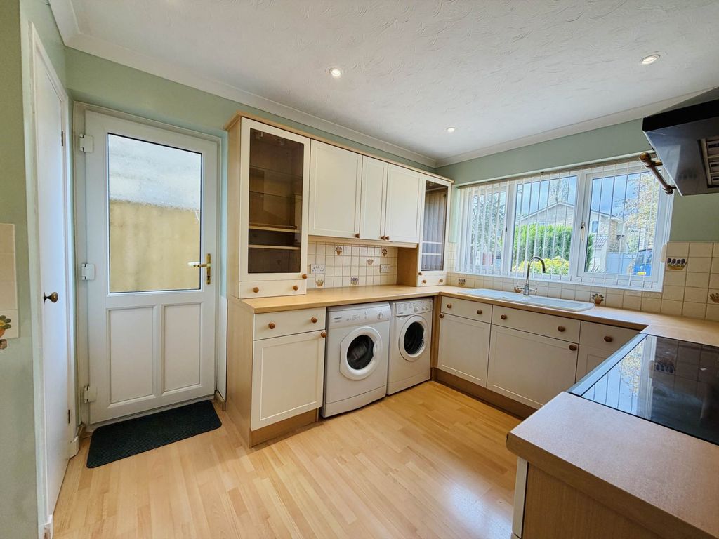 Property photo 2 of 15