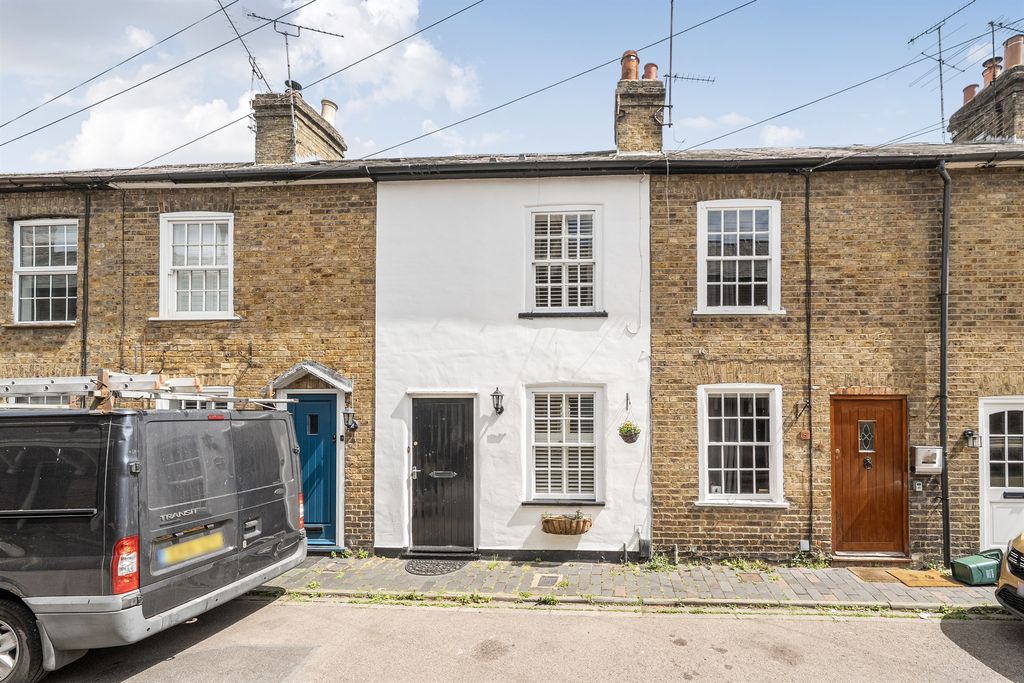 Property photo 1 of 16