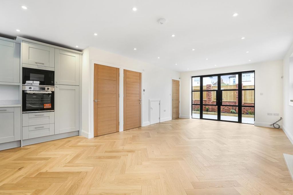 Property photo 2 of 14 Ach_8358.Jpg