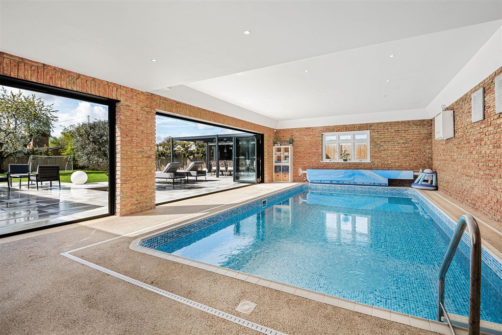 Property photo 2 of 43 57_78740.Jpg