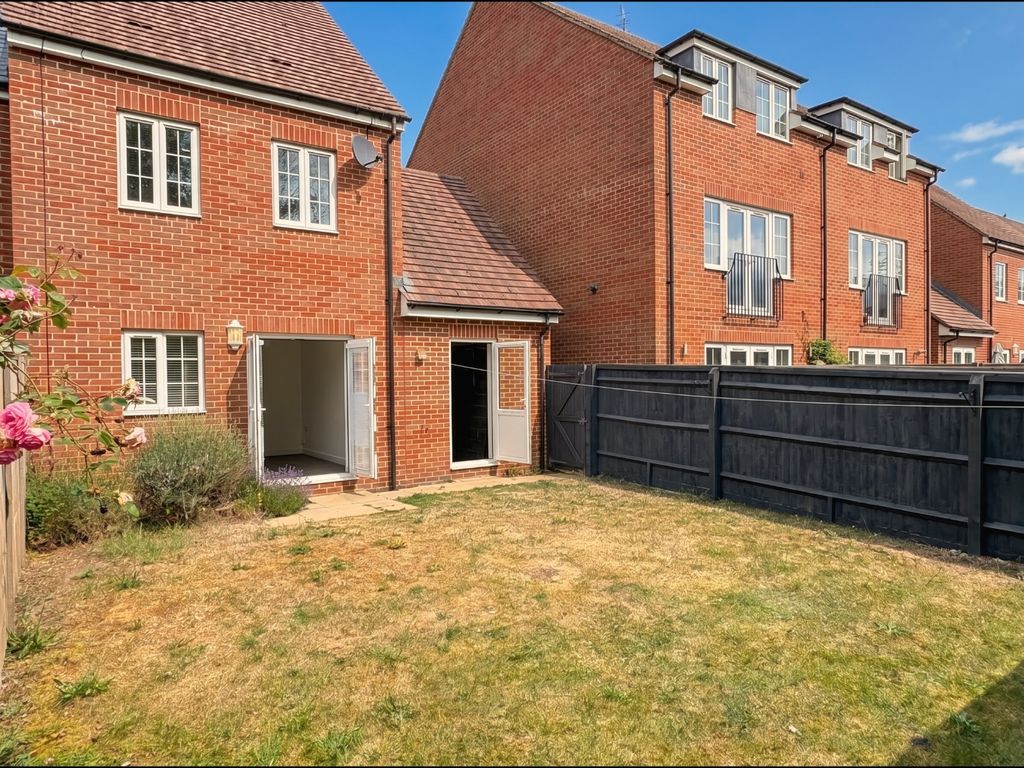 Property photo 3 of 16 4388627