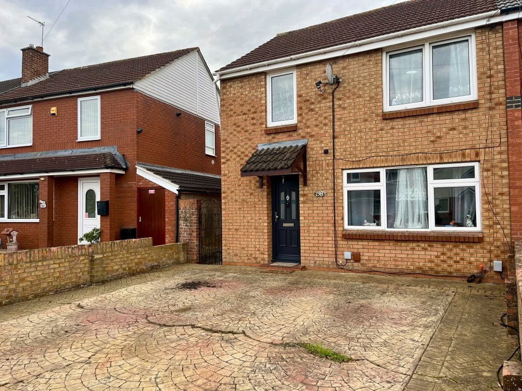 Property photo 2 of 11