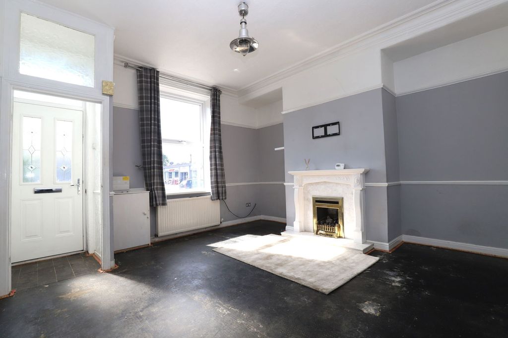 Property photo 2 of 29