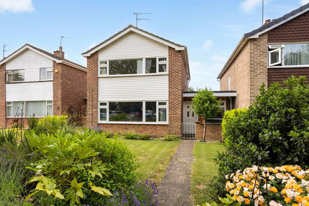 Property photo 1 of 18