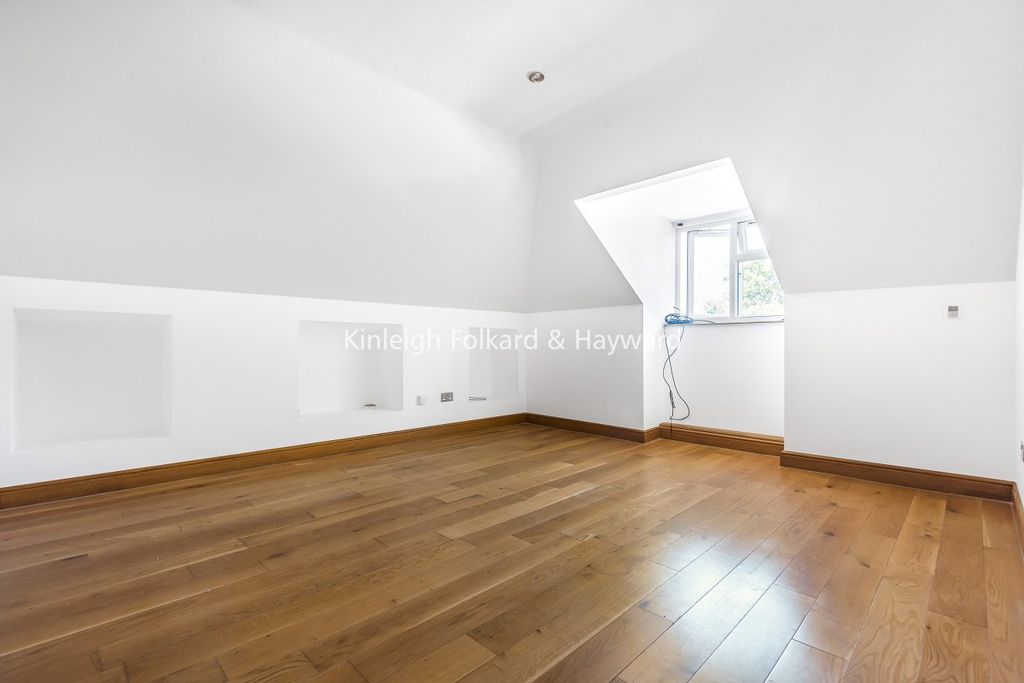 Property photo 1 of 5 Picture No. 08