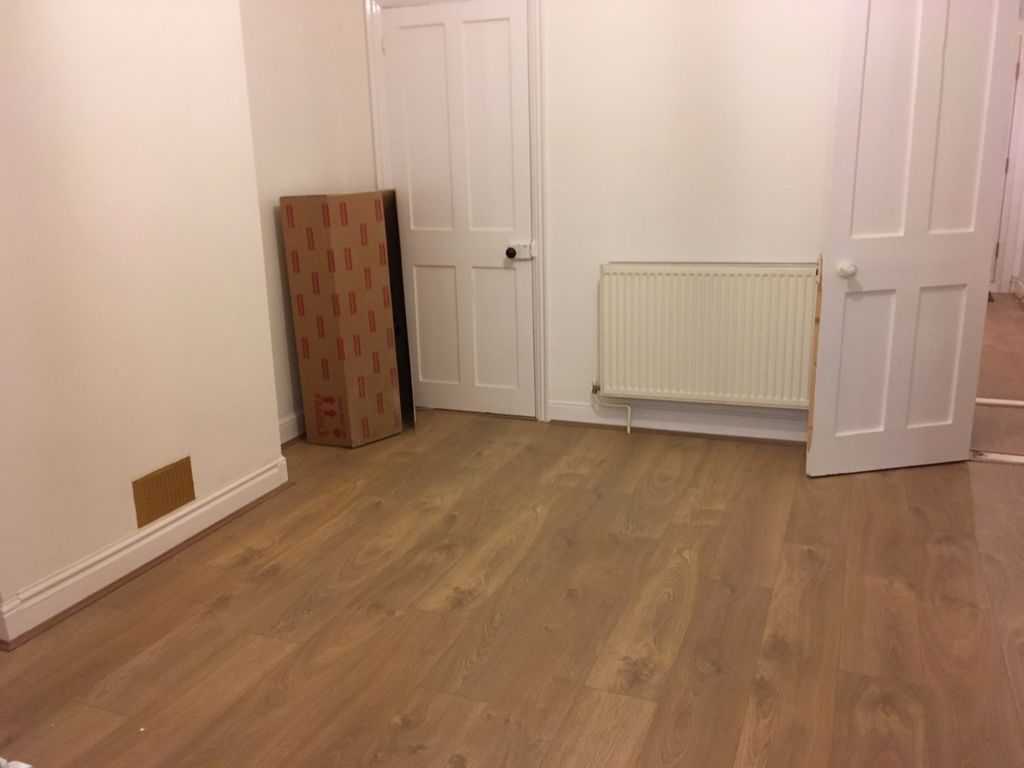 Property photo 3 of 15 Dining Room