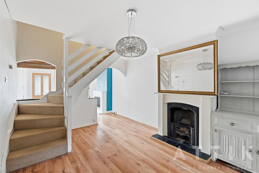Property photo 3 of 24 Middletons_Lane_008.Jpg