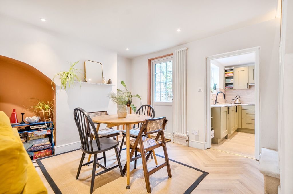 Property photo 3 of 8 1468832-20-6A1d4c...